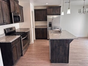5895 Challenger Way in Saint George, UT - Building Photo - Building Photo