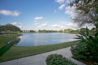 2409 SW 99th Way in Miramar, FL - Building Photo - Building Photo