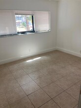 714 SE 19th Ave, Unit 5 in Deerfield Beach, FL - Building Photo - Building Photo