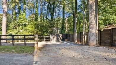 2676 Cottonwood Dr in Marietta, GA - Building Photo - Building Photo