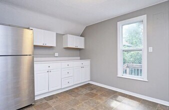 1028 28th Ave NE in Minneapolis, MN - Building Photo - Building Photo