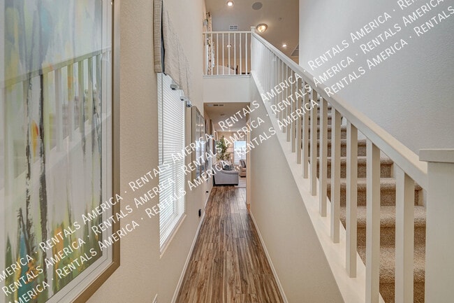 310 Quail Finch Dr in Henderson, NV - Building Photo - Building Photo