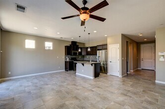 3260 Alps Ln in Clovis, CA - Building Photo - Building Photo