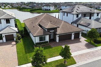 4221 SW 178th Ave in Miramar, FL - Building Photo - Building Photo