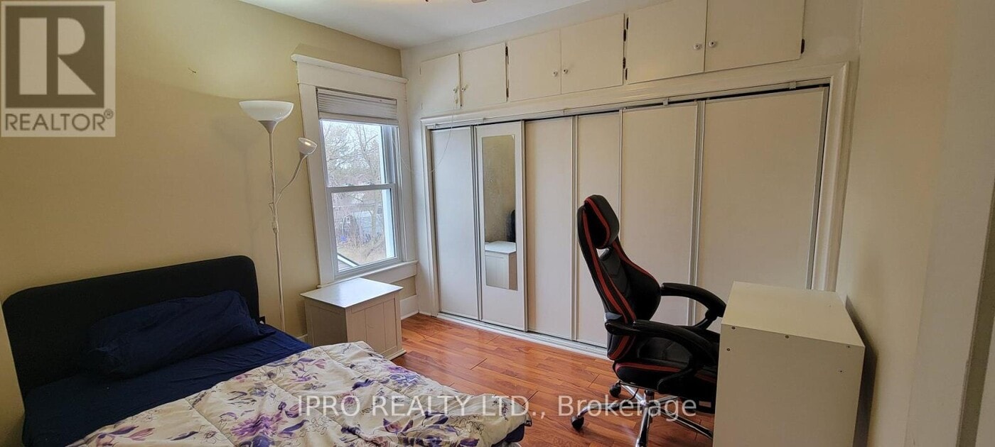 4617 Ferguson St in Niagara Falls, ON - Building Photo