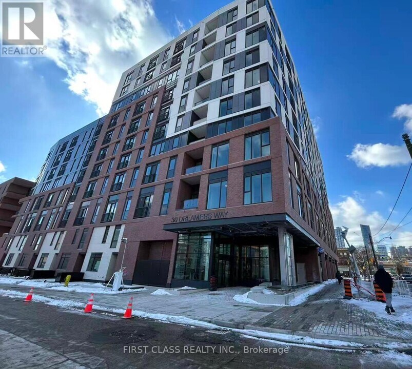 30 Dreamers Wy in Toronto, ON - Building Photo