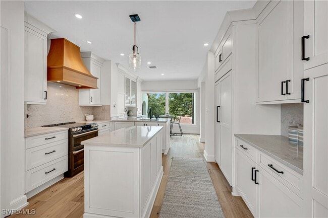 property at 5850 Pelican Bay Blvd