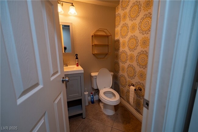 1967 Sunset Village Cir in Henderson, NV - Building Photo - Building Photo