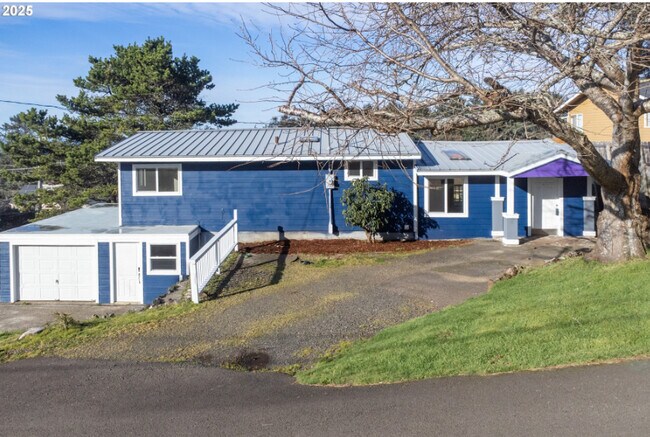 property at 3505 NE Quay Ave