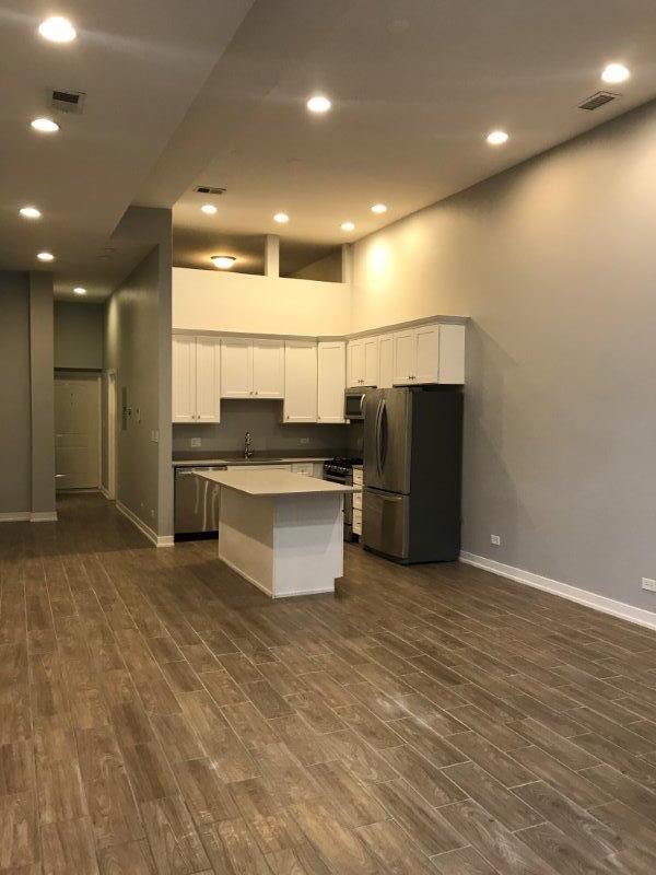 2130 W Rice St in Chicago, IL - Building Photo - Building Photo