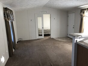 211 Main St N in Belfield, ND - Building Photo - Building Photo