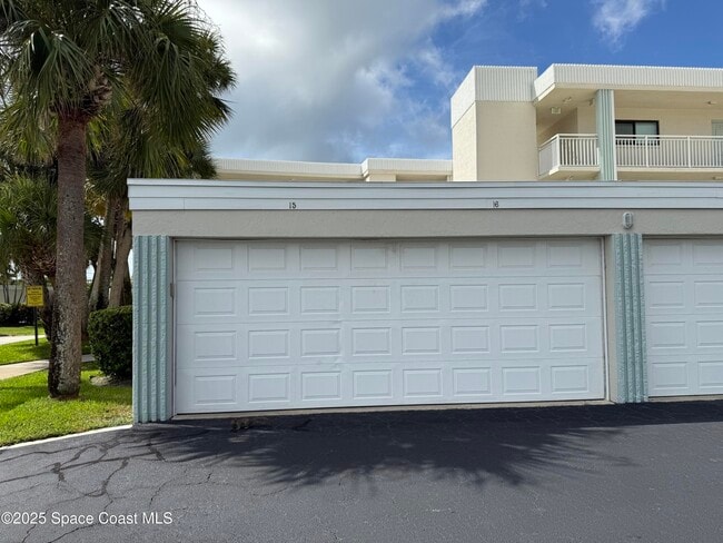 1595 N Atlantic Ave in Cocoa Beach, FL - Building Photo - Building Photo