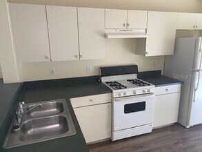205 Summer Sails Dr in Valrico, FL - Building Photo - Building Photo