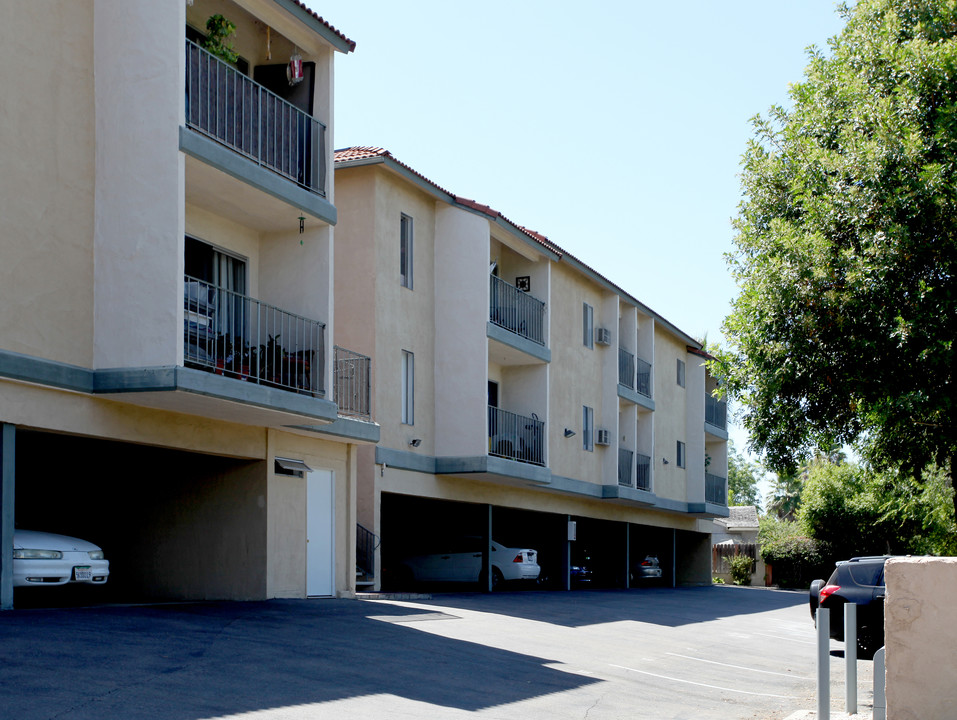 Del Mesa Apartments in La Mesa, CA - Foto de edificio