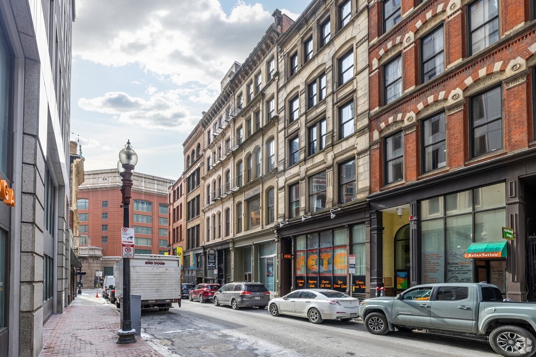 33 Kingston St, Unit #3 in Boston, MA - Foto de edificio