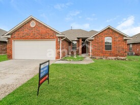 509 SW 163rd St in Oklahoma City, OK - Building Photo