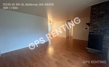 16236 SE 9th St in Bellevue, WA - Building Photo - Building Photo
