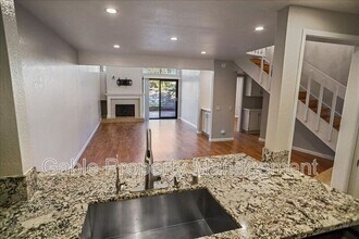 23116 Yvette Ln in Santa Clarita, CA - Building Photo - Building Photo