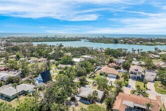 413 Pameto Rd in Nokomis, FL - Building Photo - Building Photo