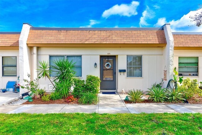 property at 1619 Mission Hills Blvd