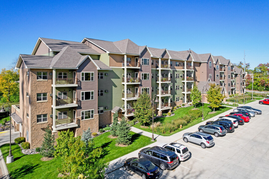 Arden Flats in Arden Hills, MN - Building Photo