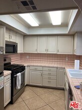 1818 Greenfield Ave in Los Angeles, CA - Building Photo - Building Photo