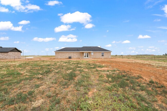 109 North F M 789 in Slaton, TX - Building Photo - Building Photo