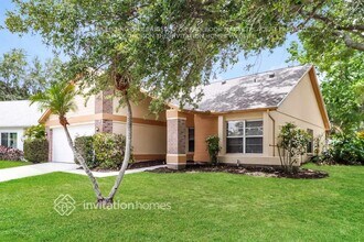 3700 Montclair Dr in Palm Harbor, FL - Building Photo - Building Photo