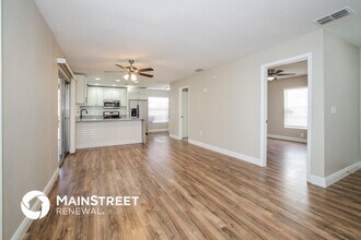 575 Koala Dr in Kissimmee, FL - Foto de edificio - Building Photo