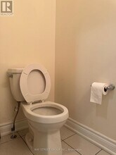 370 Kirkham Dr in Markham, ON - Building Photo - Building Photo