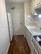 880 NE 69th St in Miami, FL - Building Photo - Building Photo