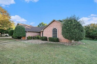 1418 Holley Creek Ln in Mansfield, TX - Building Photo - Building Photo