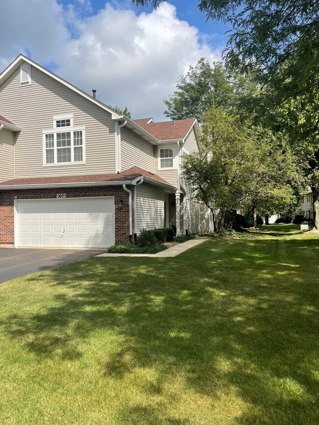 3092 Kentshire Cir