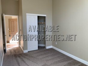 1652 Palatia Dr in Roseville, CA - Building Photo - Building Photo