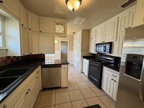 2825 24th St in Lubbock, TX - Foto de edificio - Building Photo