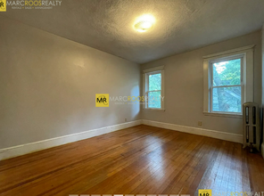 94 Winchester St, Unit T in Brookline, MA - Building Photo - Building Photo