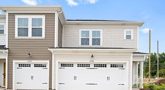 9100 Bluedale Rd in Charlotte, NC - Building Photo