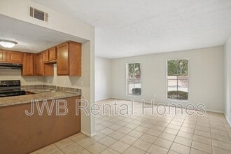 851 Bert Rd in Jacksonville, FL - Building Photo - Building Photo
