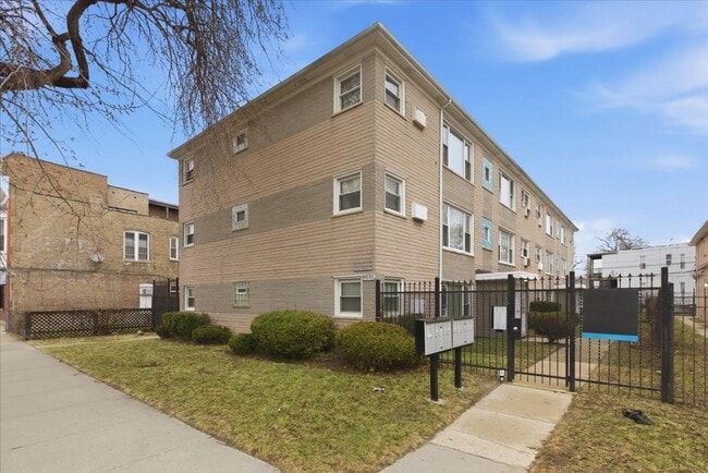 property at 8921 S Cottage Grove Ave