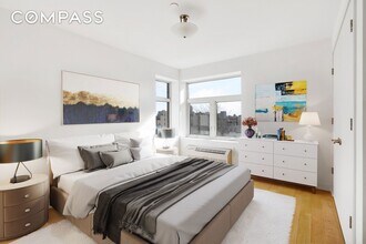 26- 20 14th Pl, Unit 3D in Queens, NY - Building Photo - Building Photo