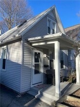 256 Benton St in Rochester, NY - Building Photo - Building Photo