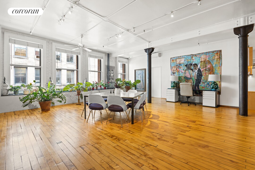 284 Lafayette St in New York, NY - Building Photo