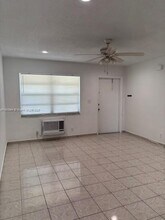 13 NE 2nd Ave in Dania Beach, FL - Building Photo - Building Photo