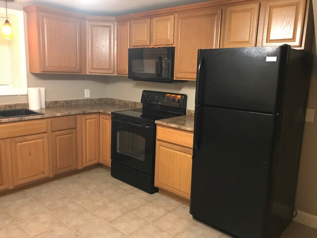 19 Mason Rd in Merrimack, NH - Foto de edificio - Building Photo