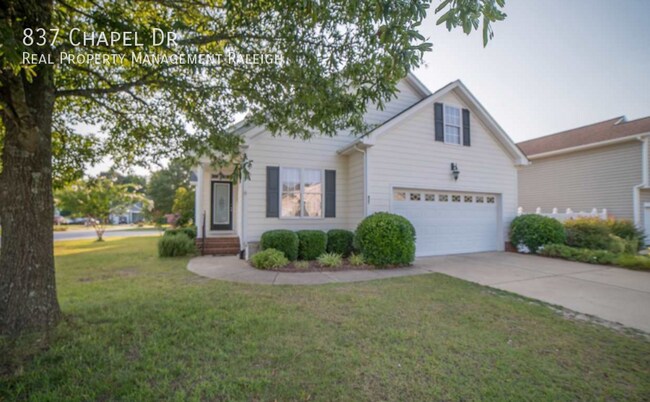 837 Chapel Dr in Fuquay Varina, NC - Building Photo - Building Photo