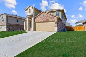 648 Amber Creek in Cibolo, TX - Building Photo - Building Photo