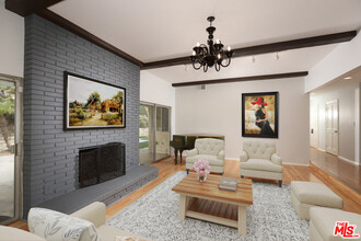7861 Oceanus Dr in Los Angeles, CA - Building Photo - Building Photo