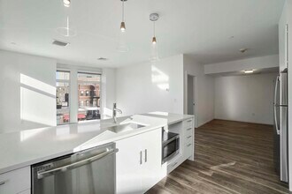 839 Beacon St in Boston, MA - Building Photo - Building Photo