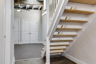 1710 Lofts in Richmond, VA - Foto de edificio - Building Photo