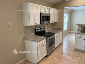 1808 Maeve Cir in West Melbourne, FL - Foto de edificio - Building Photo